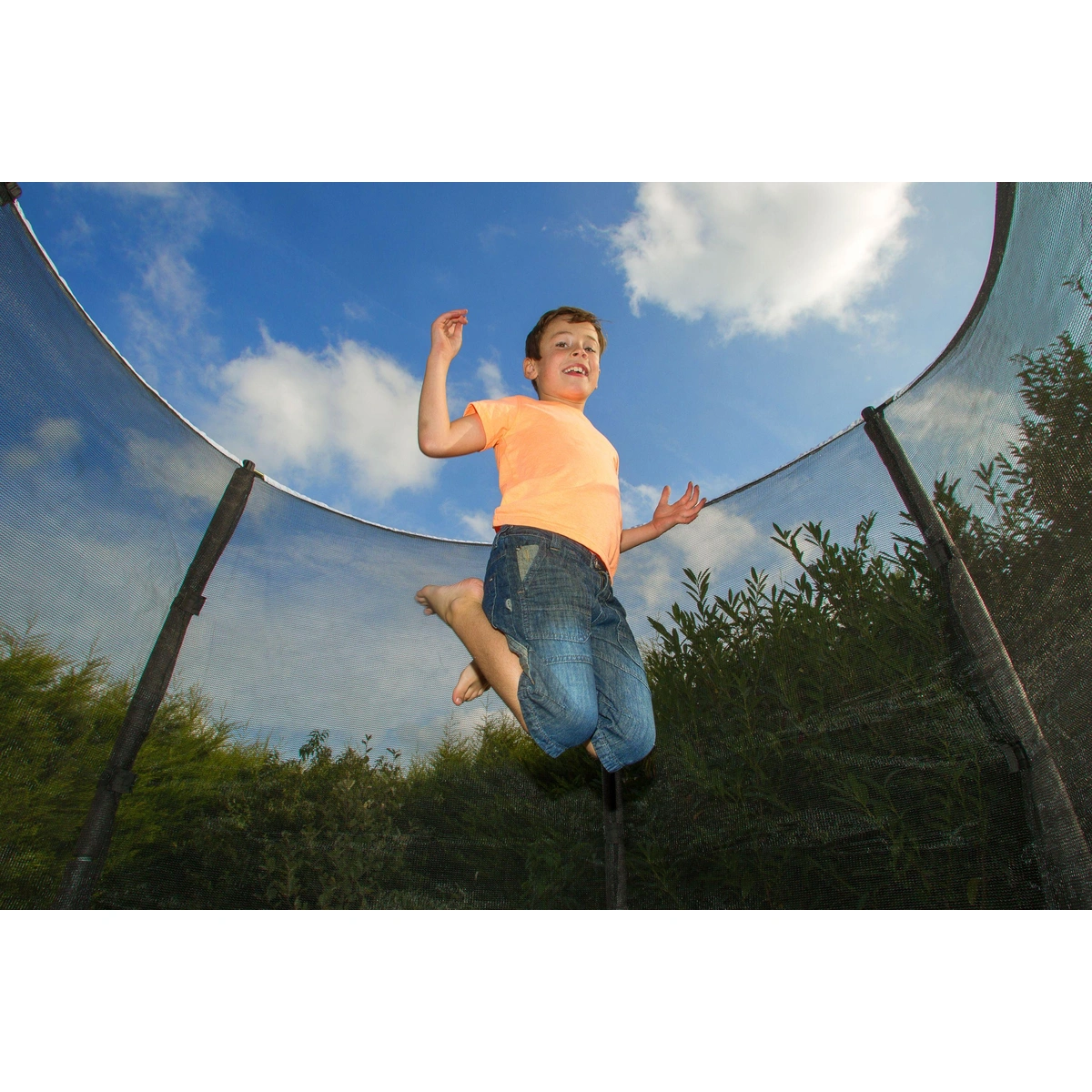 Plum Magnitude 6ft Outdoor Kids Trampoline with Enclosure