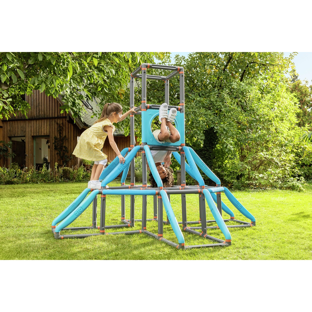 Kraxxl The Giant Climbing Frame