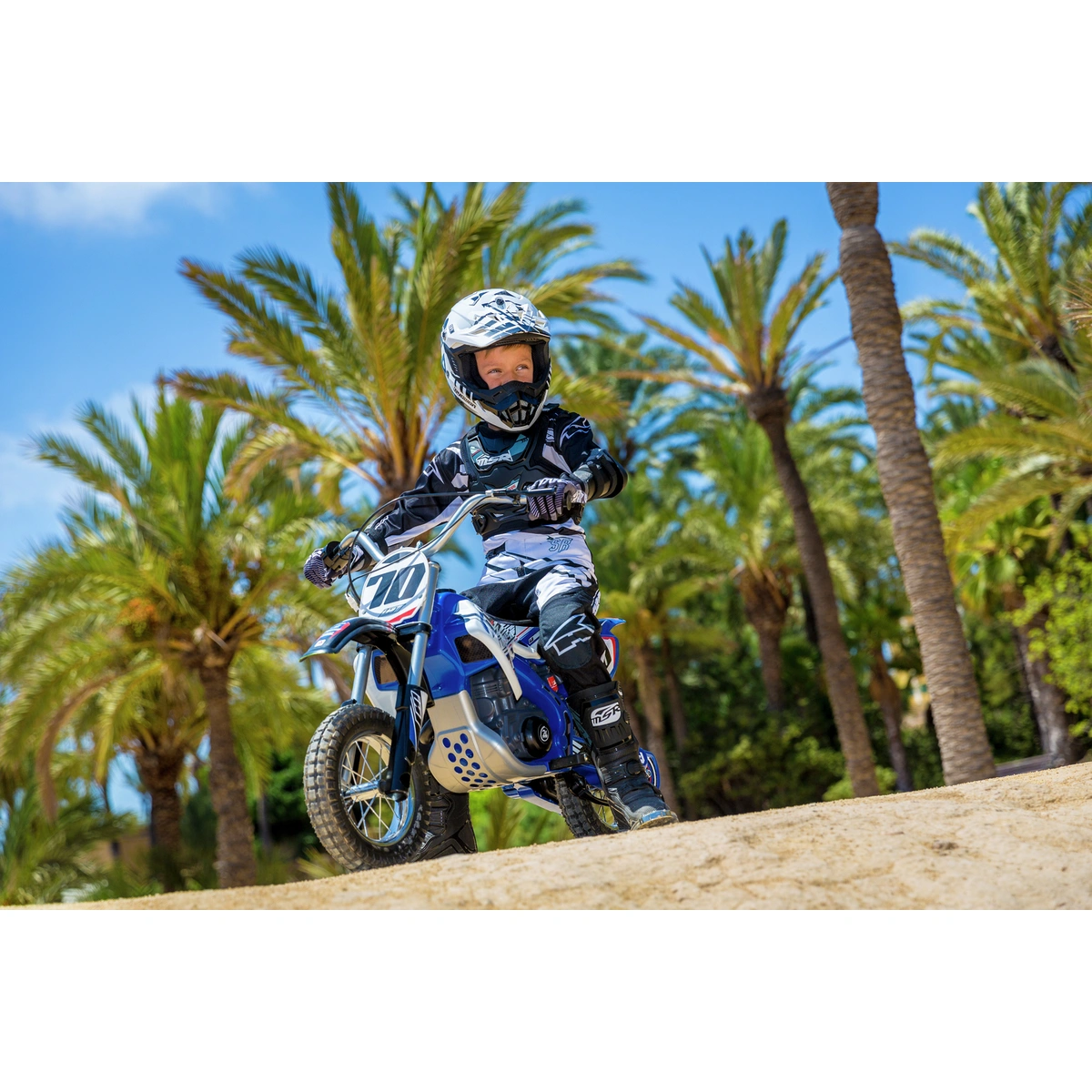 Injusa X-Treme Motorbike 24V Powered Vehicle - Blue