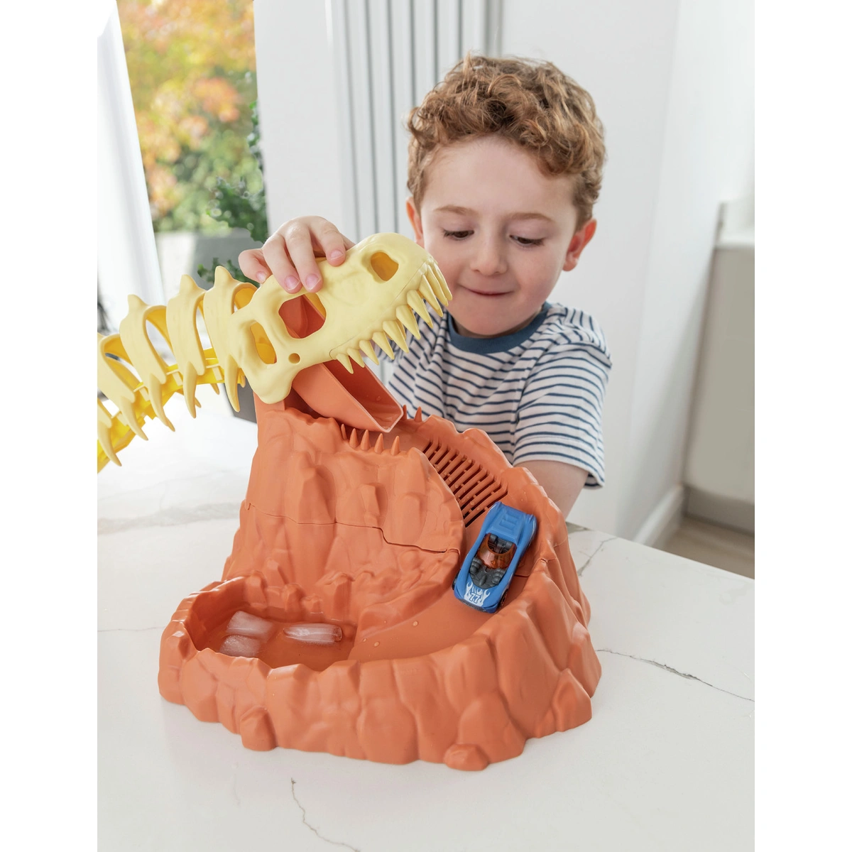 Teamsterz Toy Cars Skull Mountain Playset