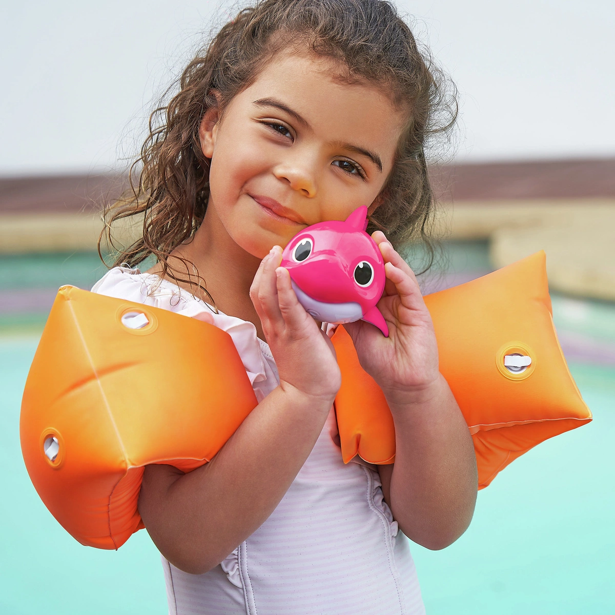 Zuru Alive Junior Robotic Baby Shark-Pink