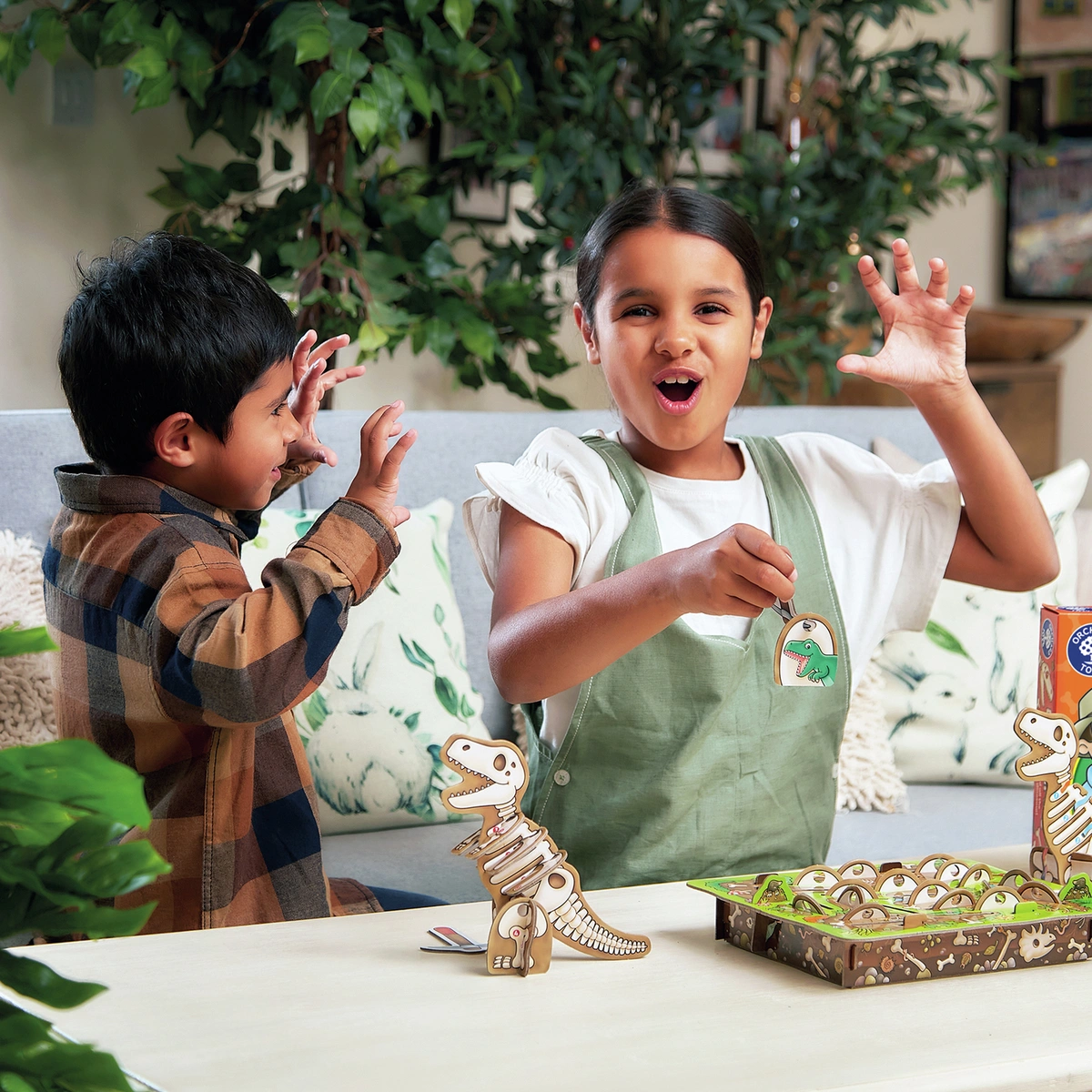 Orchard Toys Dinosaur Dig 3D Game