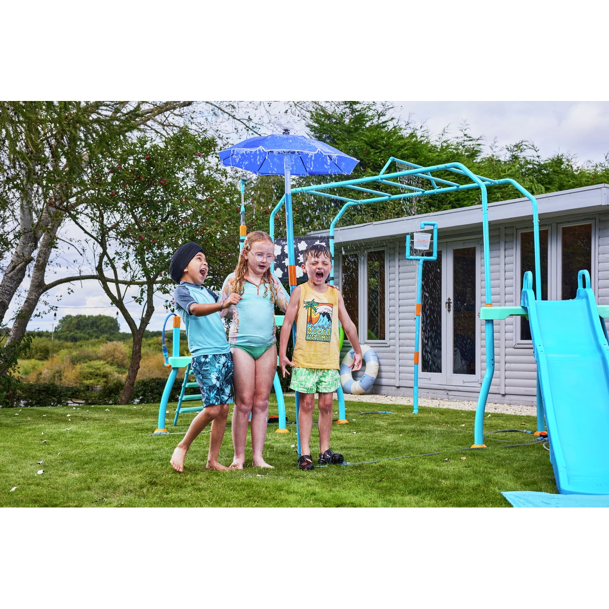 Plum Water Park Umbrella Fountain