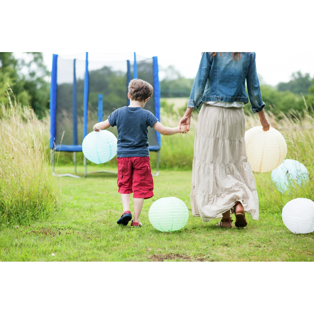 Plum Junior 6ft Trampoline & Enclosure - Blue