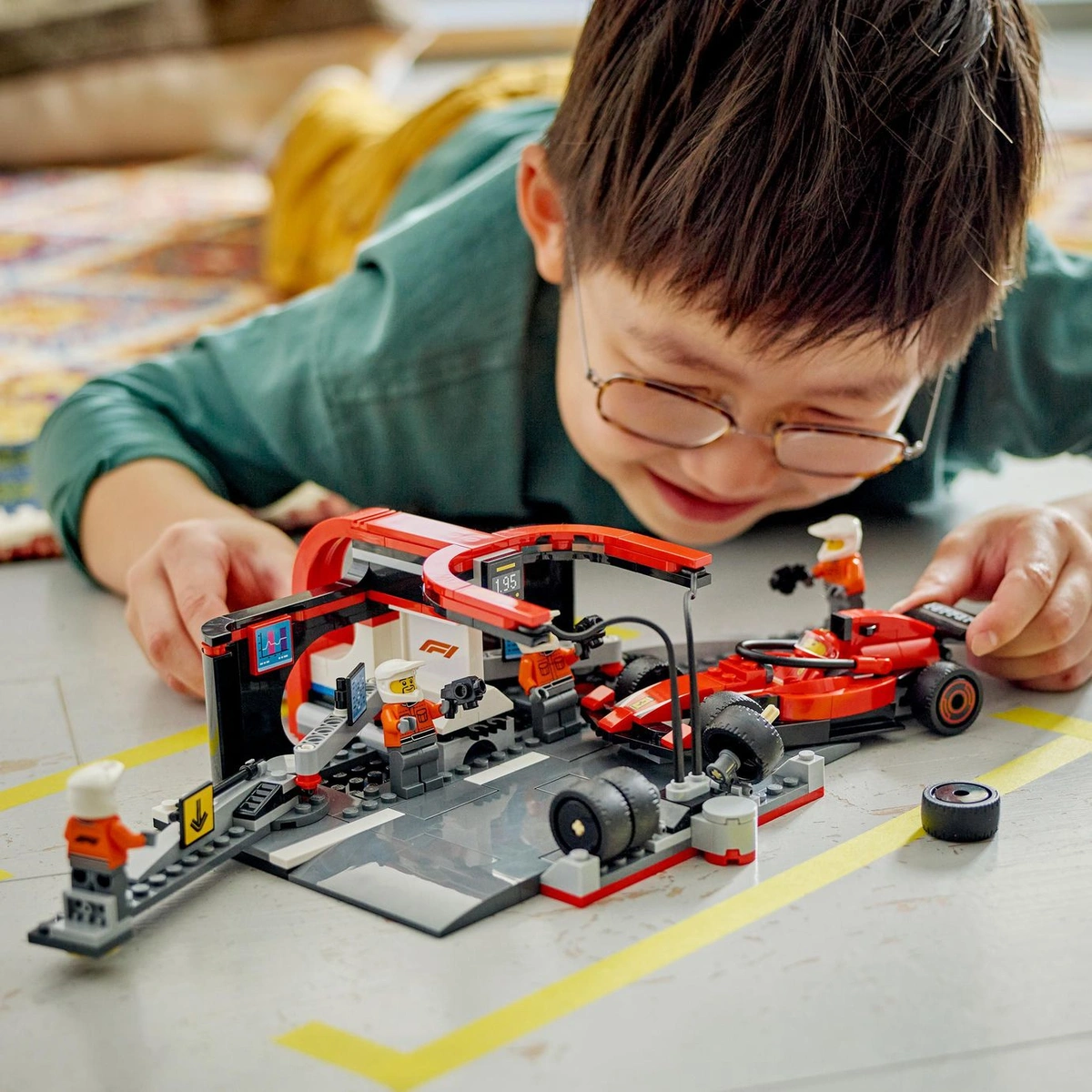 LEGO City F1 Pit Stop & Pit Crew with Ferrari Car Toy 60443