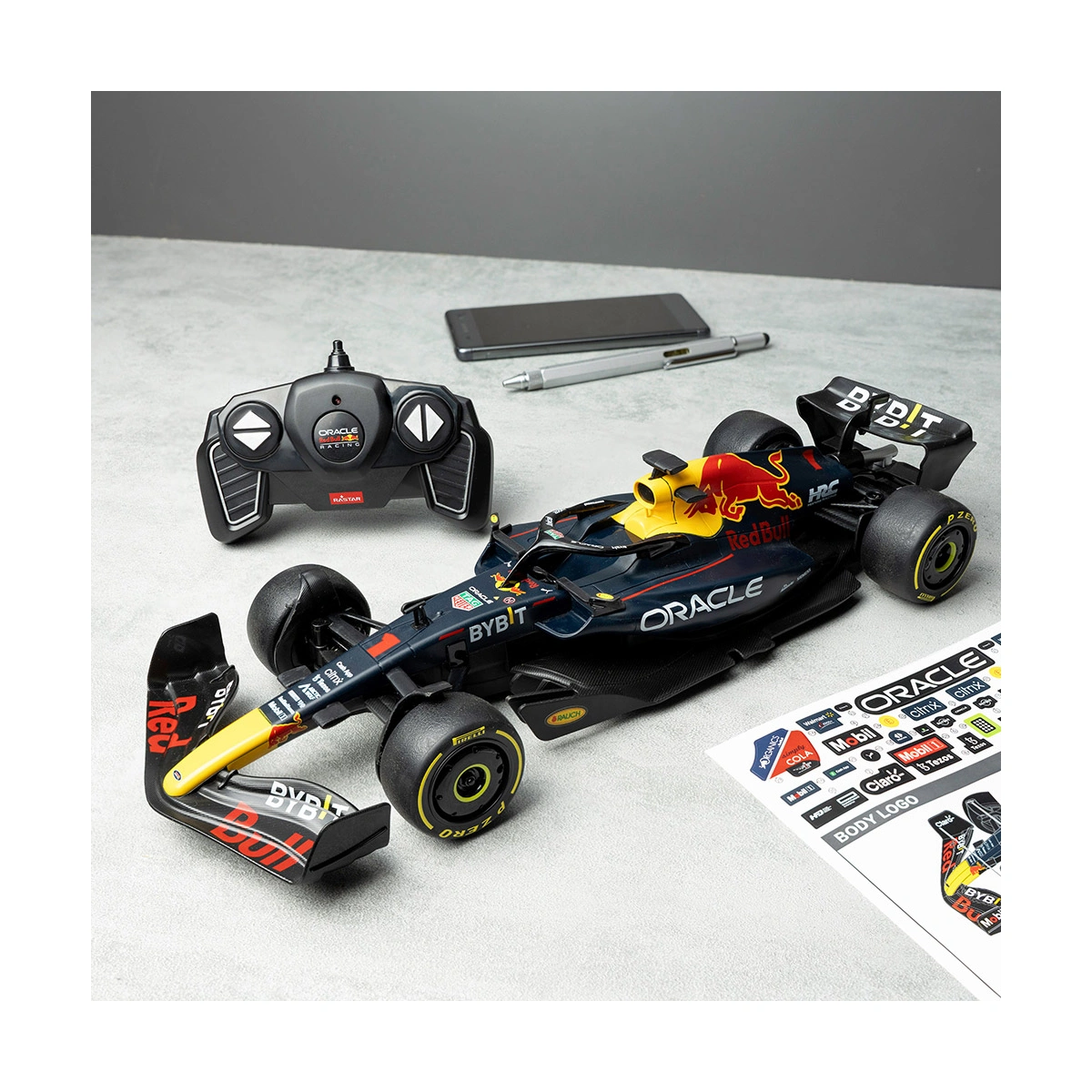 Menkind 1:18 Oracle Red Bull Radio Controlled Racing Car