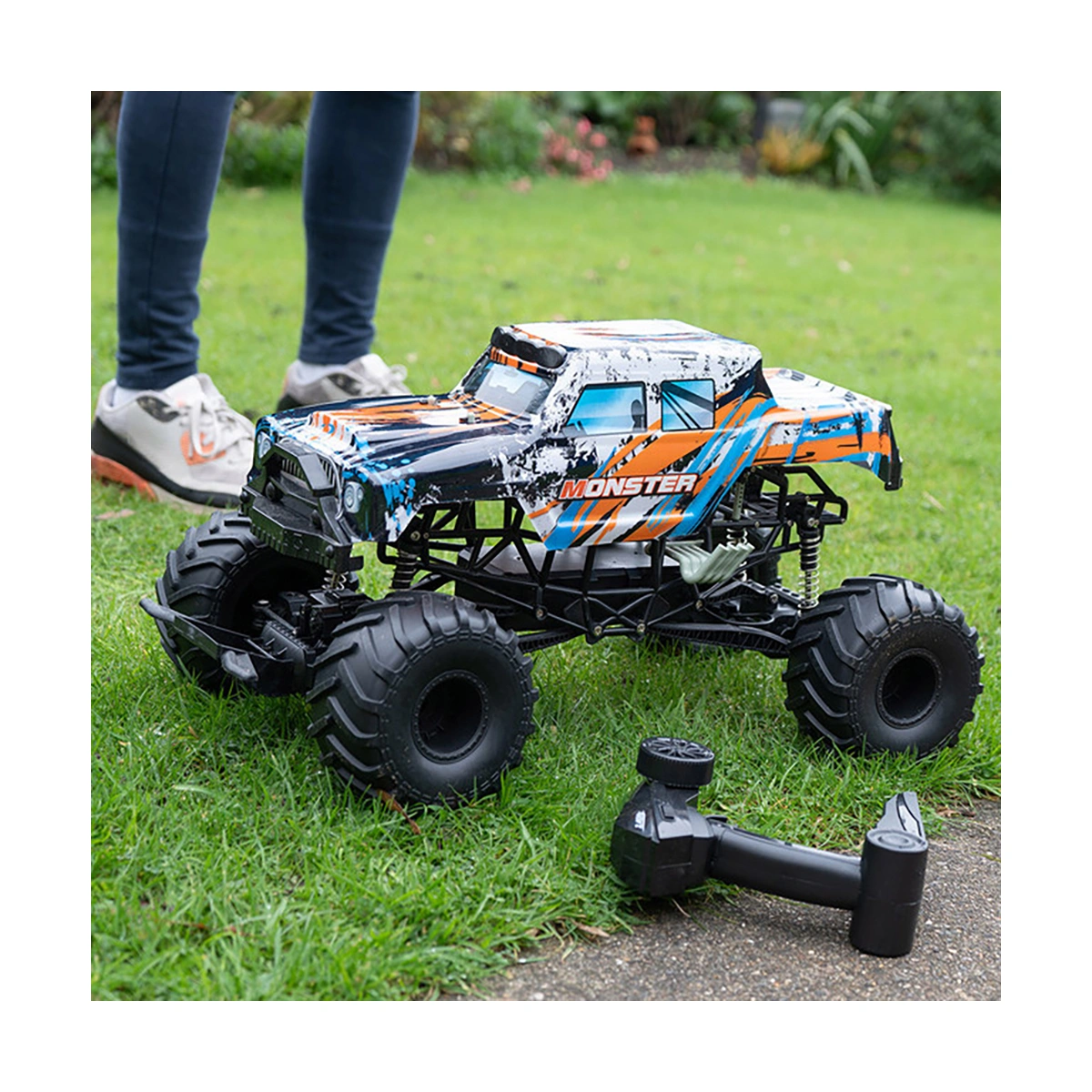 Menkind RED5 Rock Monster Radio Controlled Car