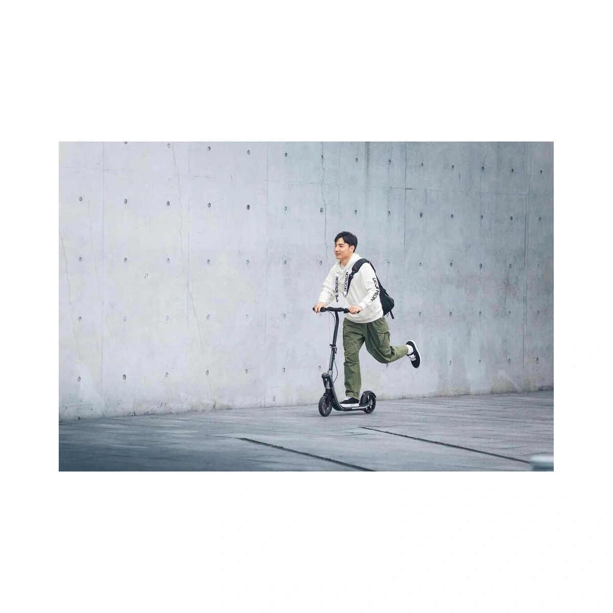 Decathlon Commute 900 Foldable Scooter - Grey