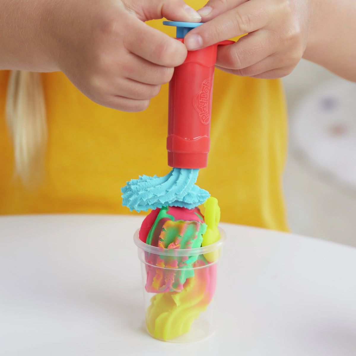 Play-Doh Swirlin Smoothies Blender Playset