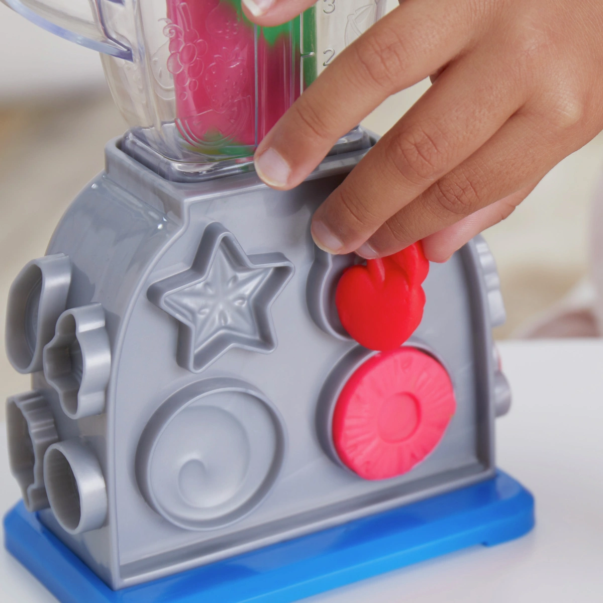 Play-Doh Swirlin Smoothies Blender Playset