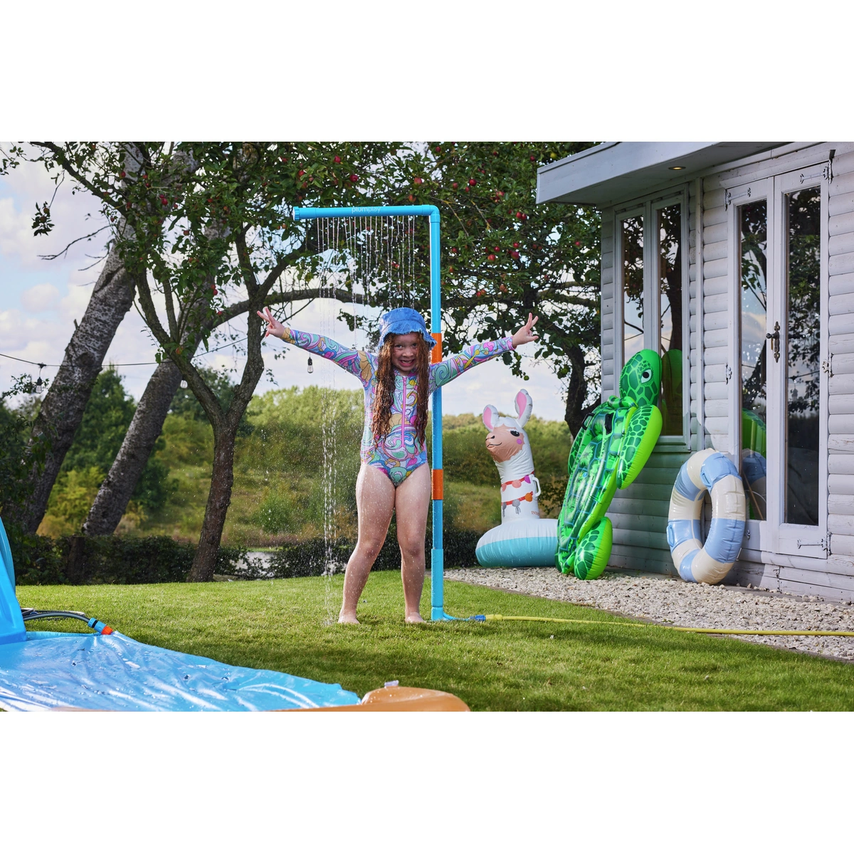 Plum Water Park Rain Wall