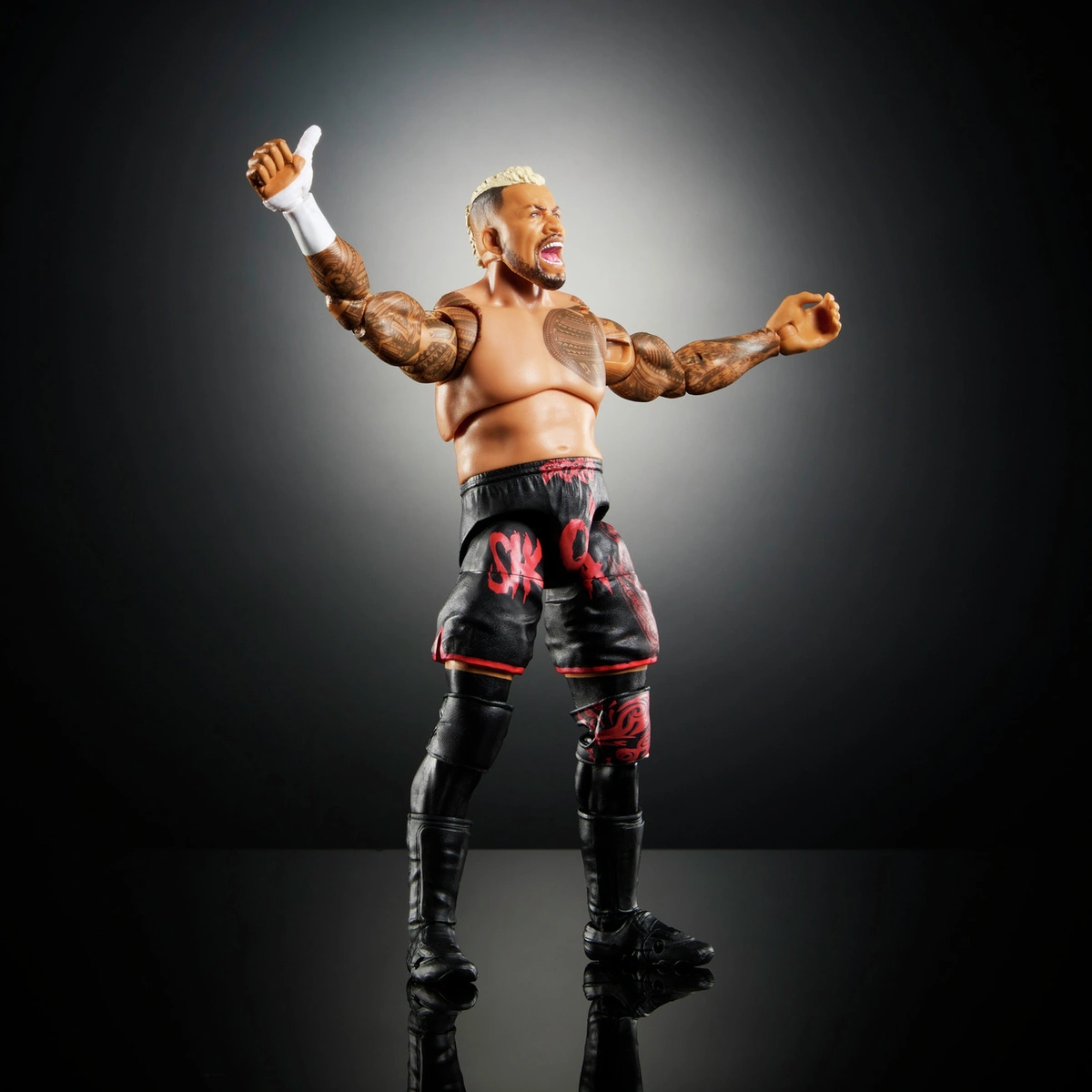 WWE Ultimate Edition Solo Sikoa Action Figure & Accessories