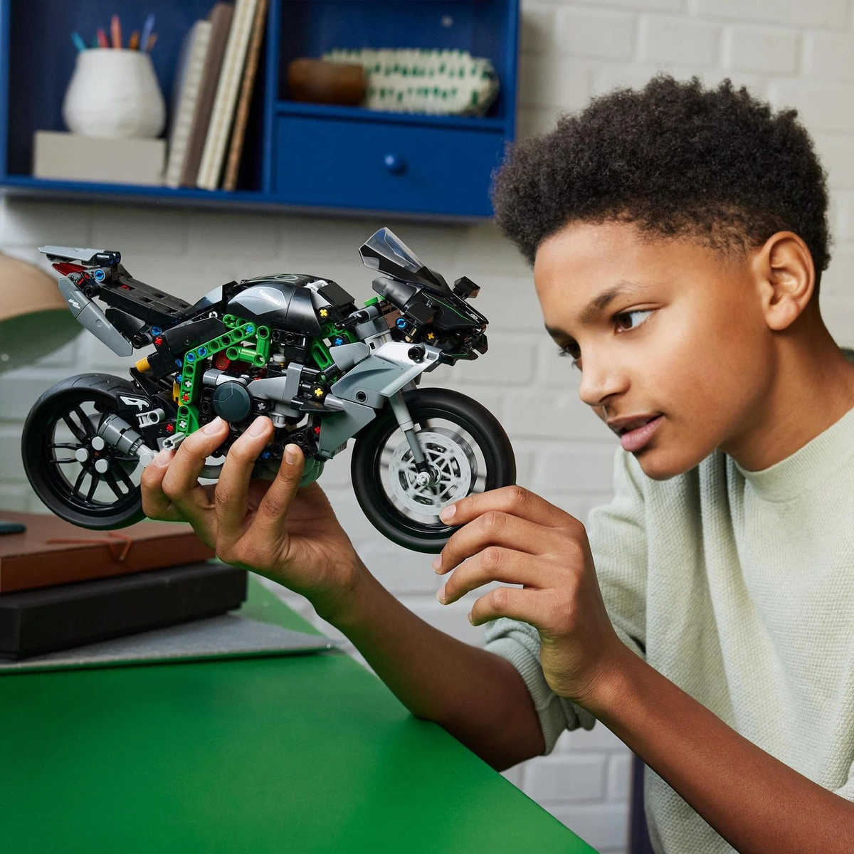 LEGO Technic Kawasaki Ninja H2R Motorcycle Toy Vehicle 42170