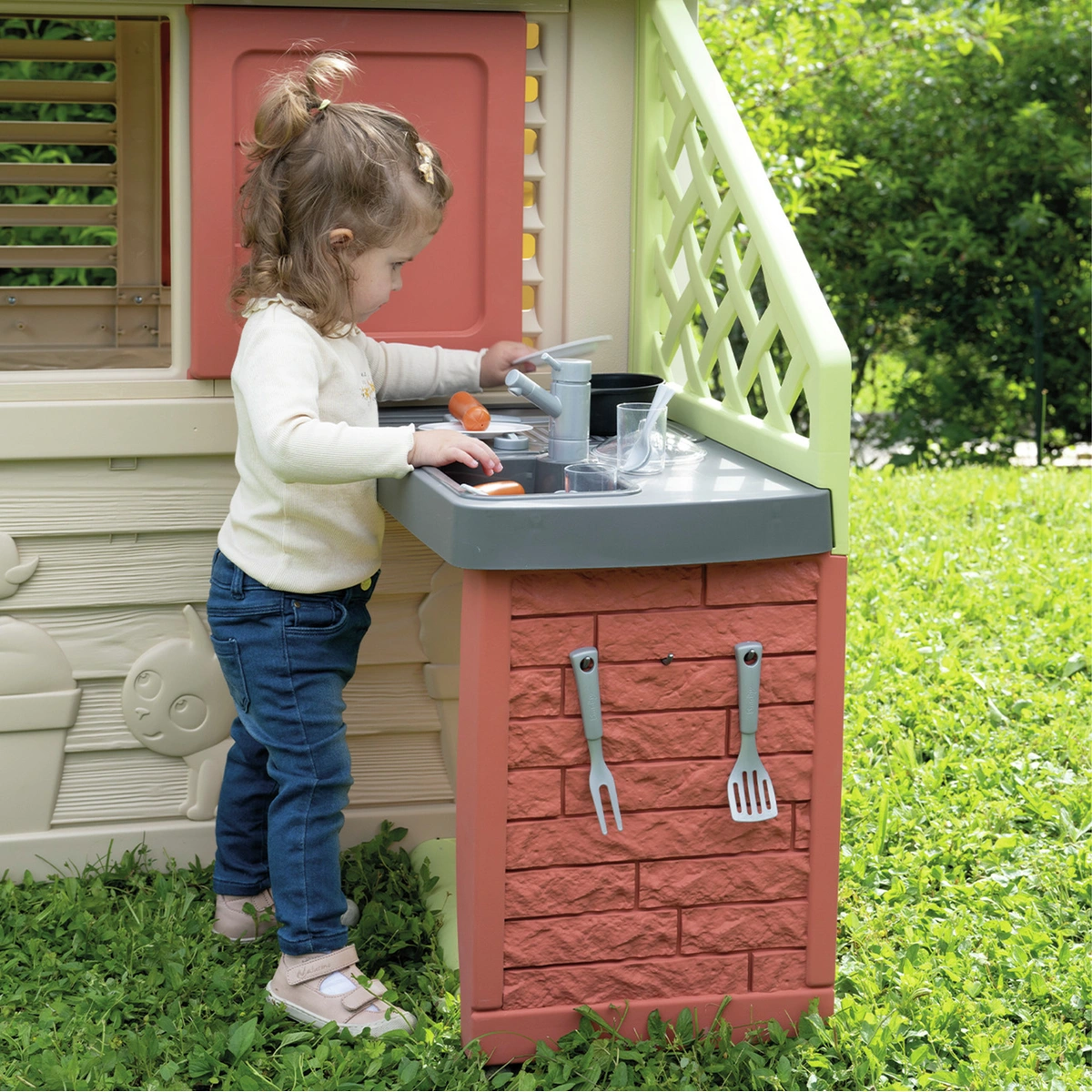 Smoby Nature Playhouse and Kitchen