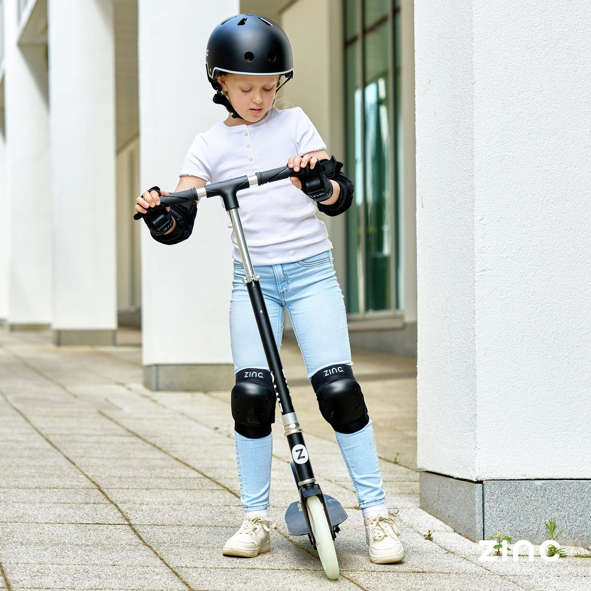 Zinc Dazzle Light Up Foldable Big Wheel Scooter