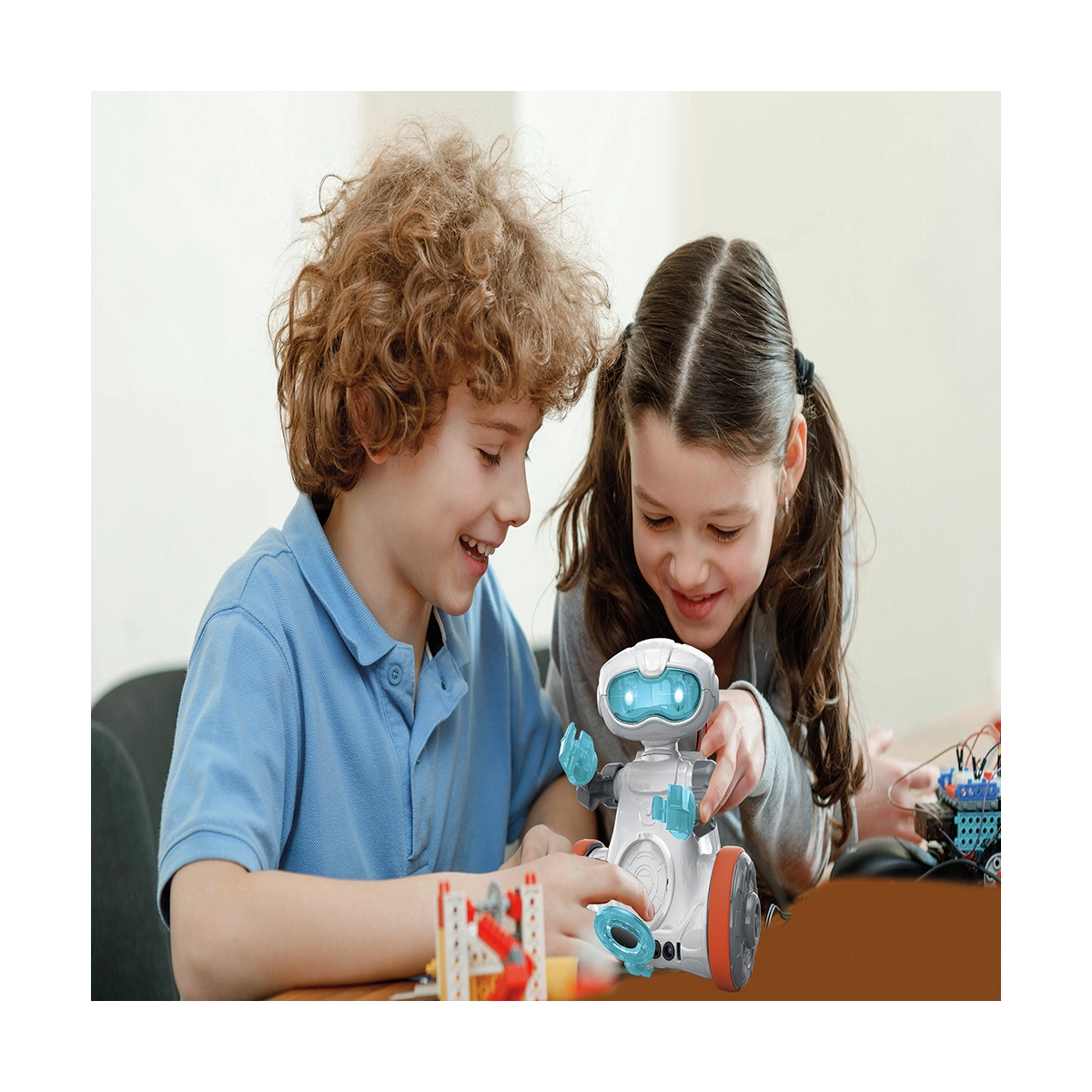 Clementoni Science Mio Robot