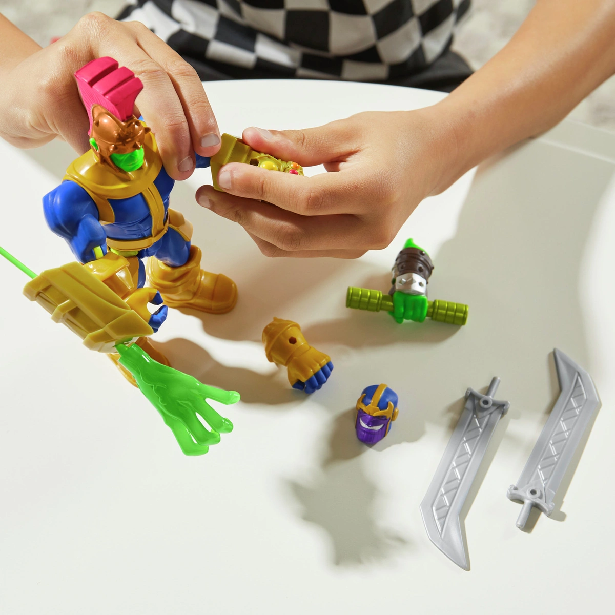 Mixmashers Marvel Thanos Deluxe Figure