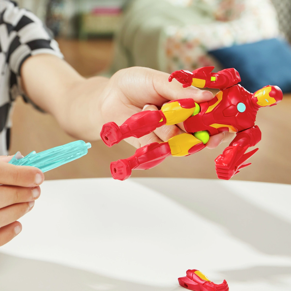 Mixmashers Marvel Iron-Man Deluxe Figure