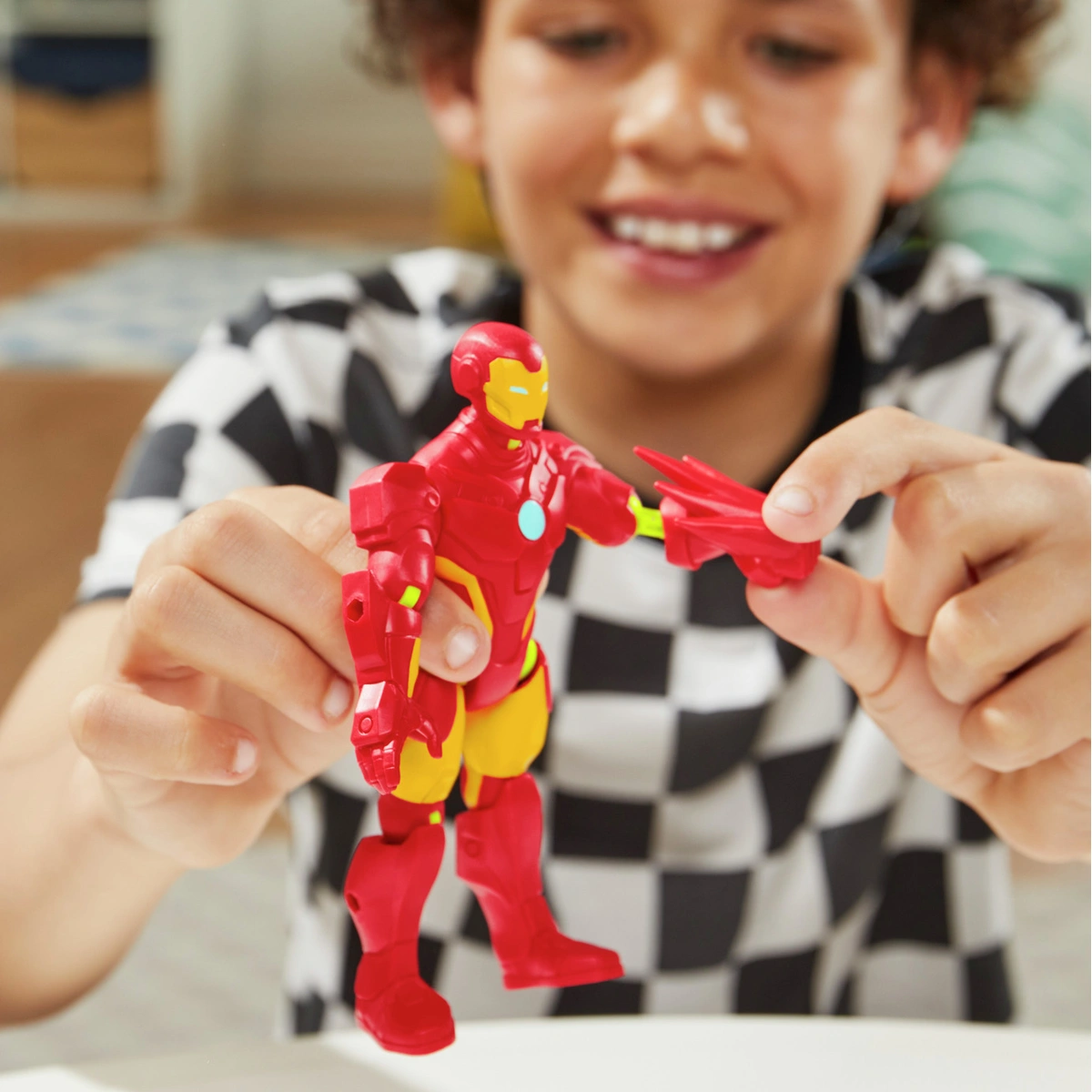 Mixmashers Marvel Iron-Man Deluxe Figure
