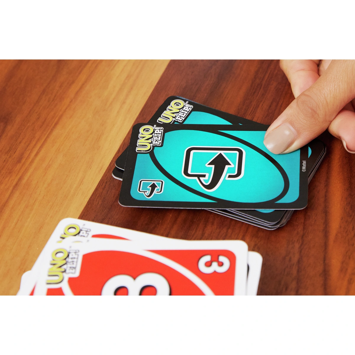 Uno Flip card game