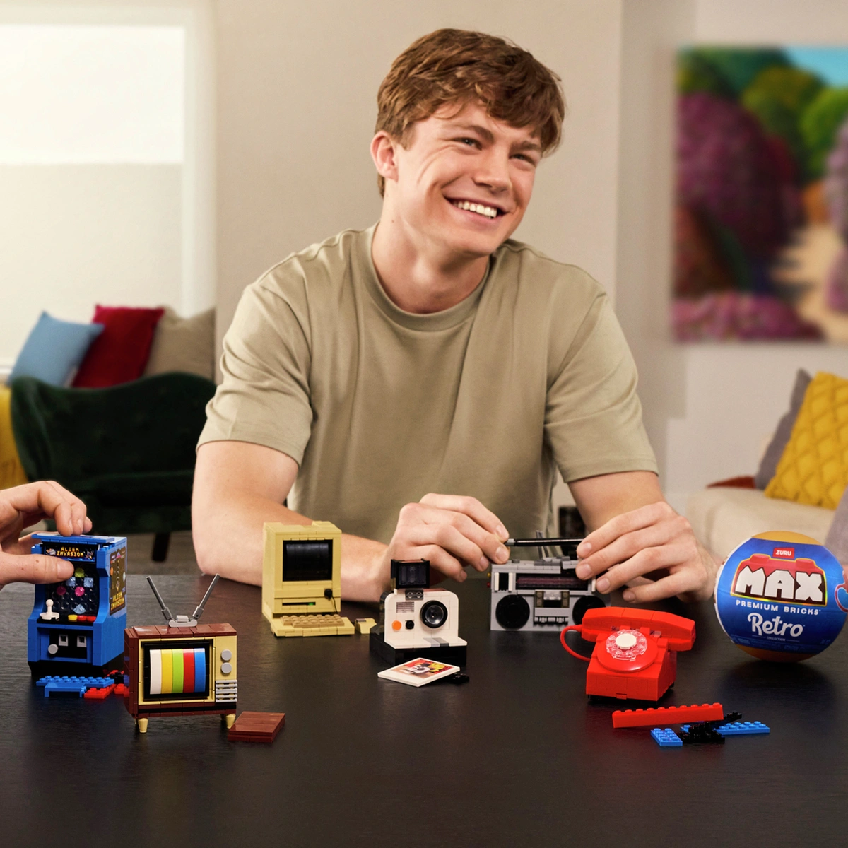 Zuru Max Retro Toy