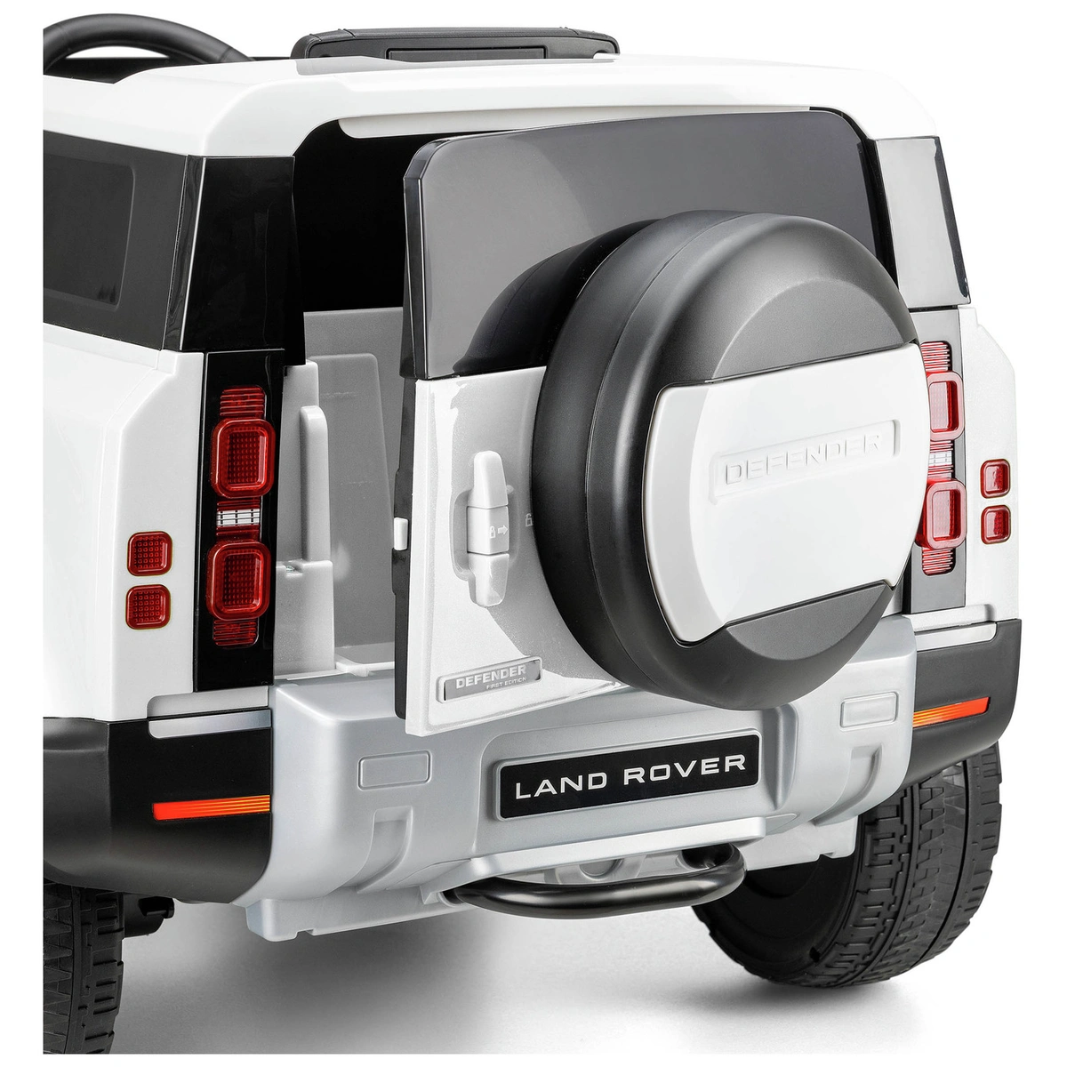 Xootz Land Rover Defender 12V Powered Vehicle