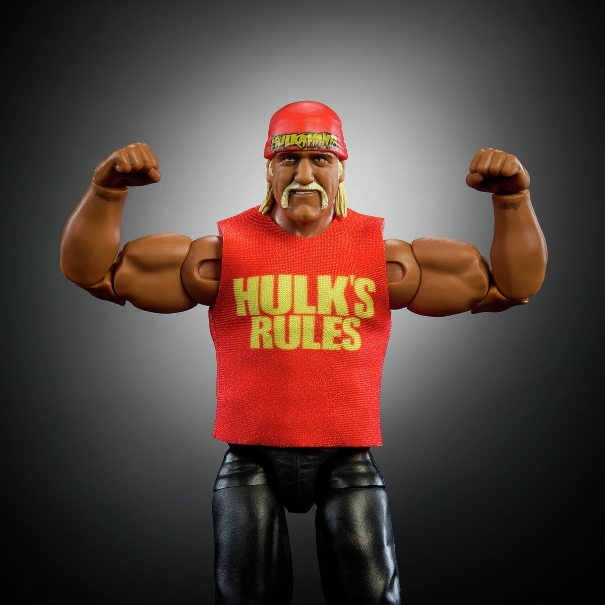 WWE Elite Premium Live Event Hulk Hogan Action Figure Set