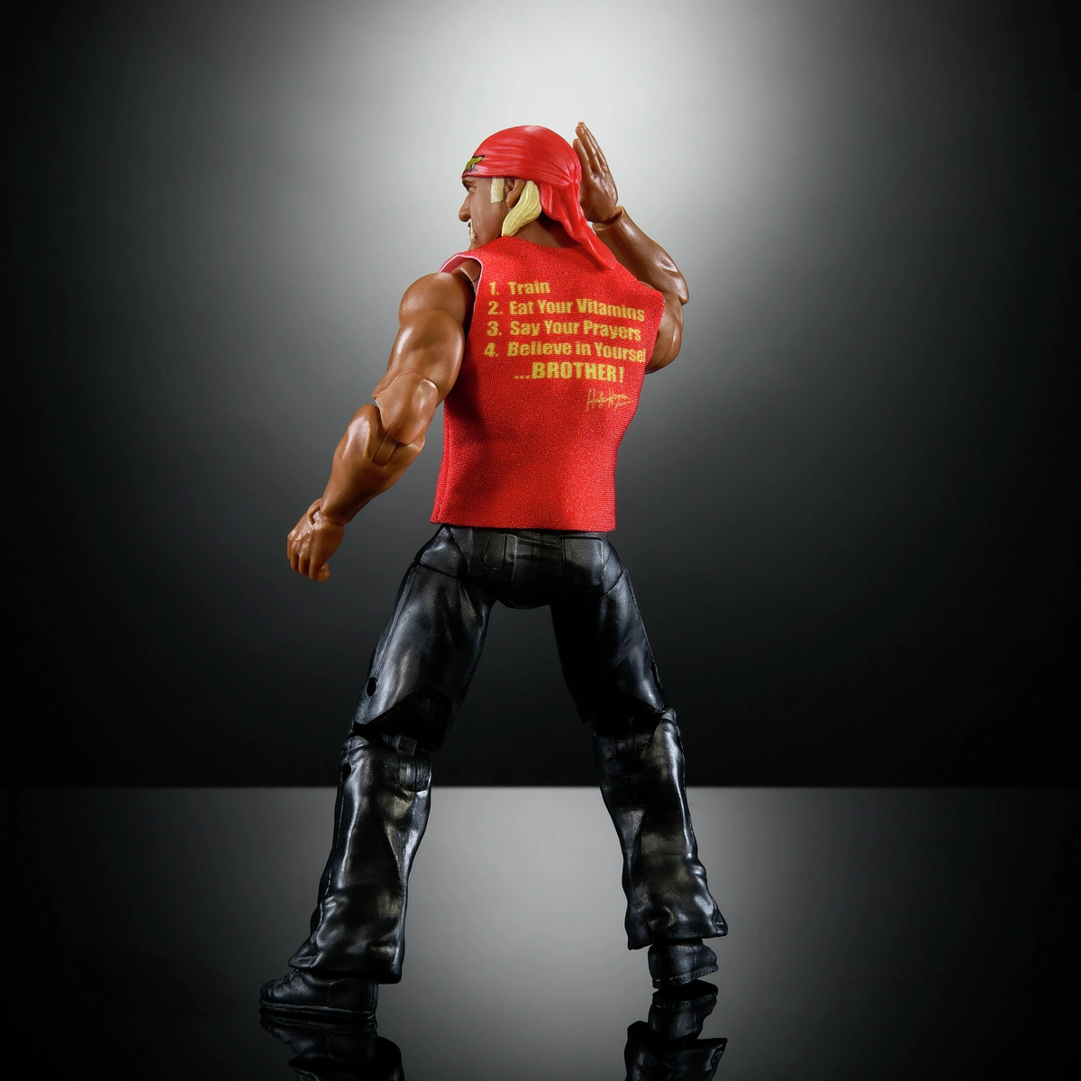WWE Elite Premium Live Event Hulk Hogan Action Figure Set