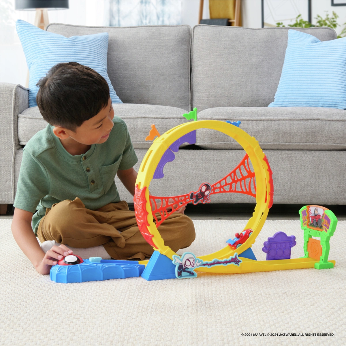 Marvel Spidey and His Amazing Friends Super Loop Track Set