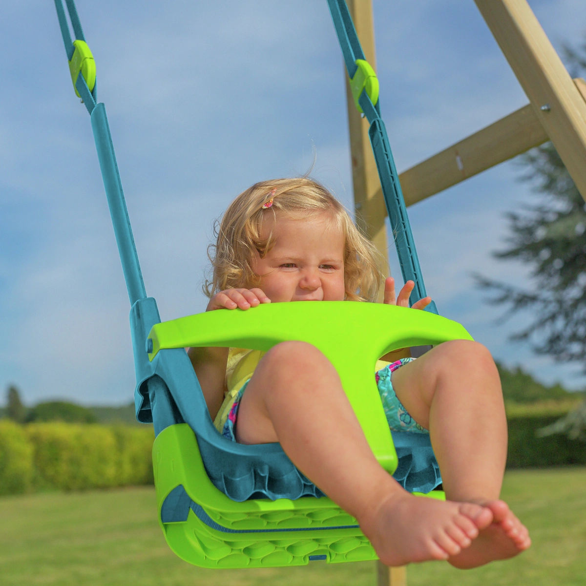 TP Acorn Swing Frame and Quadpod