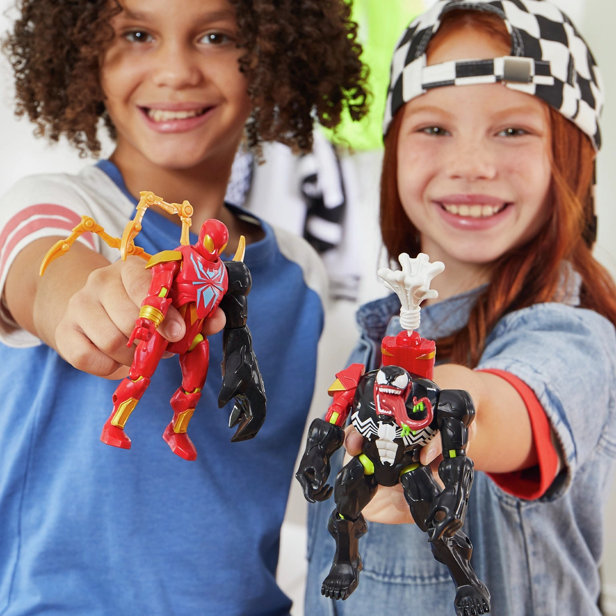 Mixmashers Marvel Venom Deluxe Action Figure
