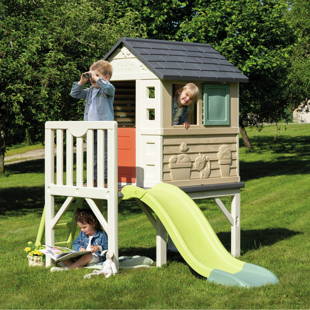 Smoby Playhouse on Stilts
