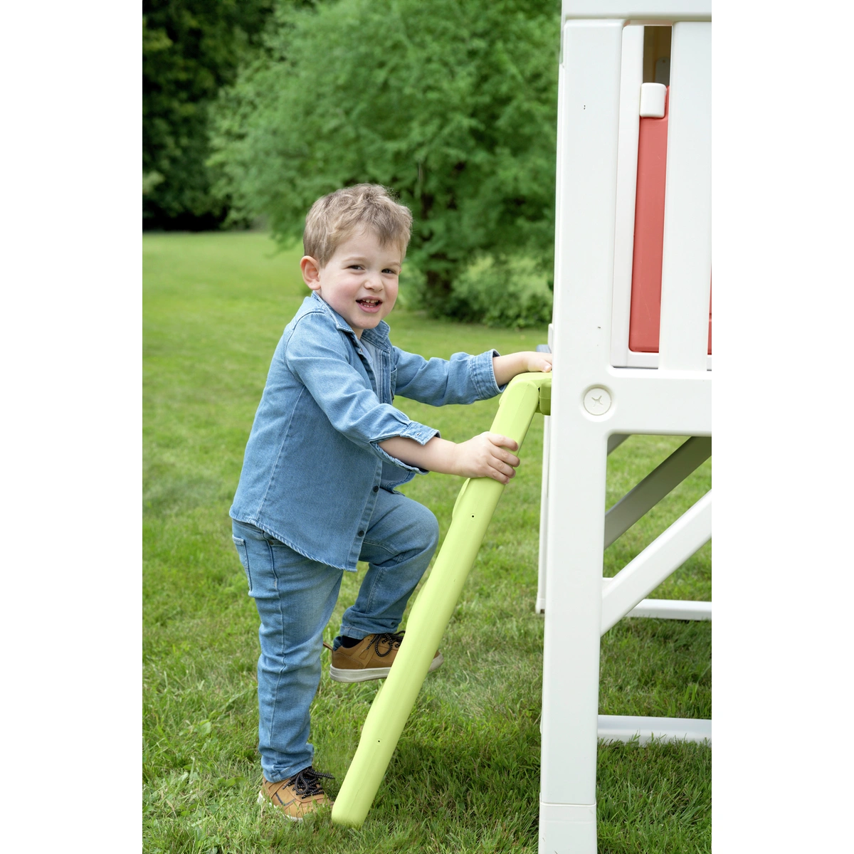 Smoby Playhouse on Stilts