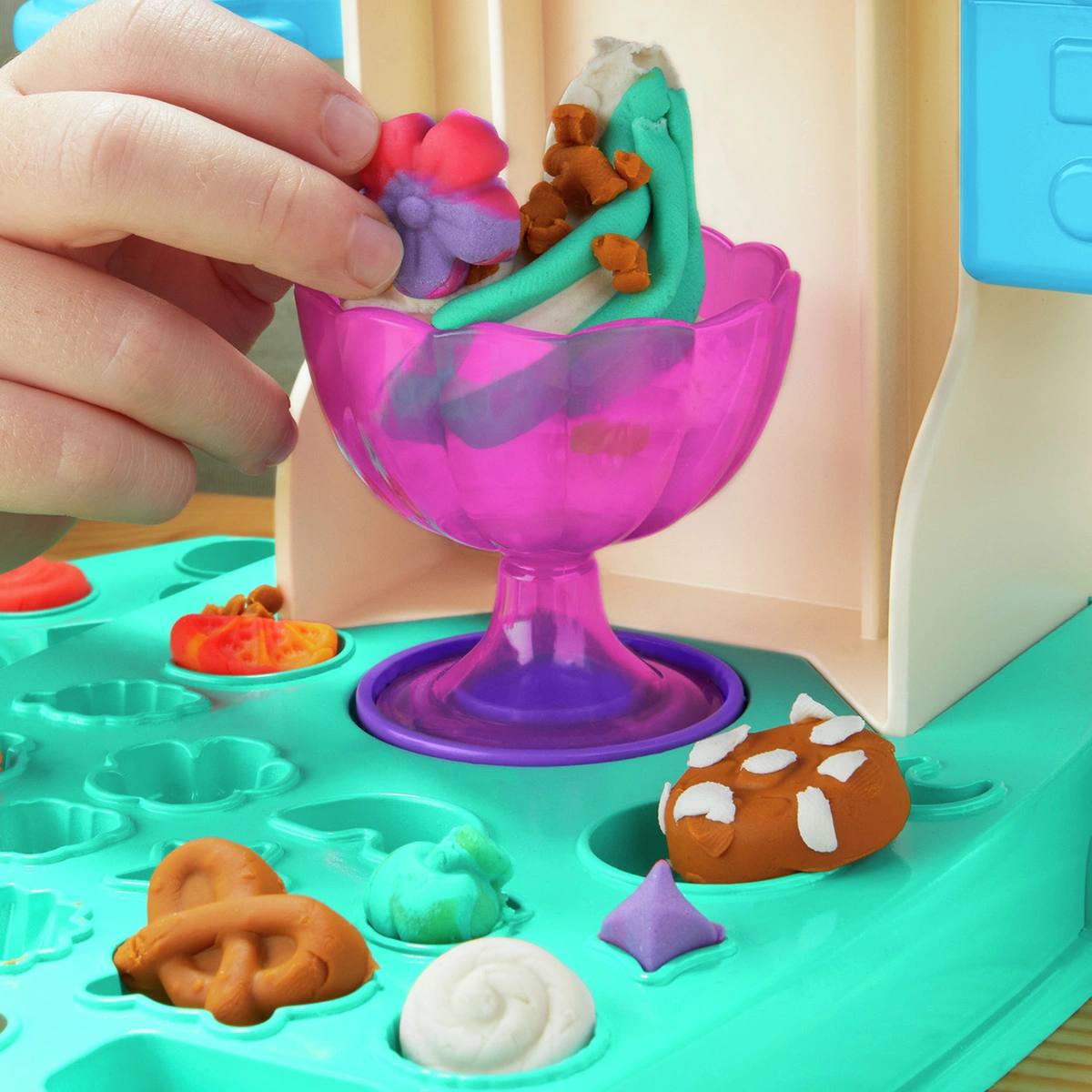 Play-Doh Rainbow Ice Cream  Playset