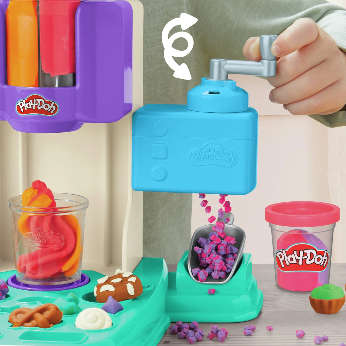 Play-Doh Rainbow Ice Cream  Playset