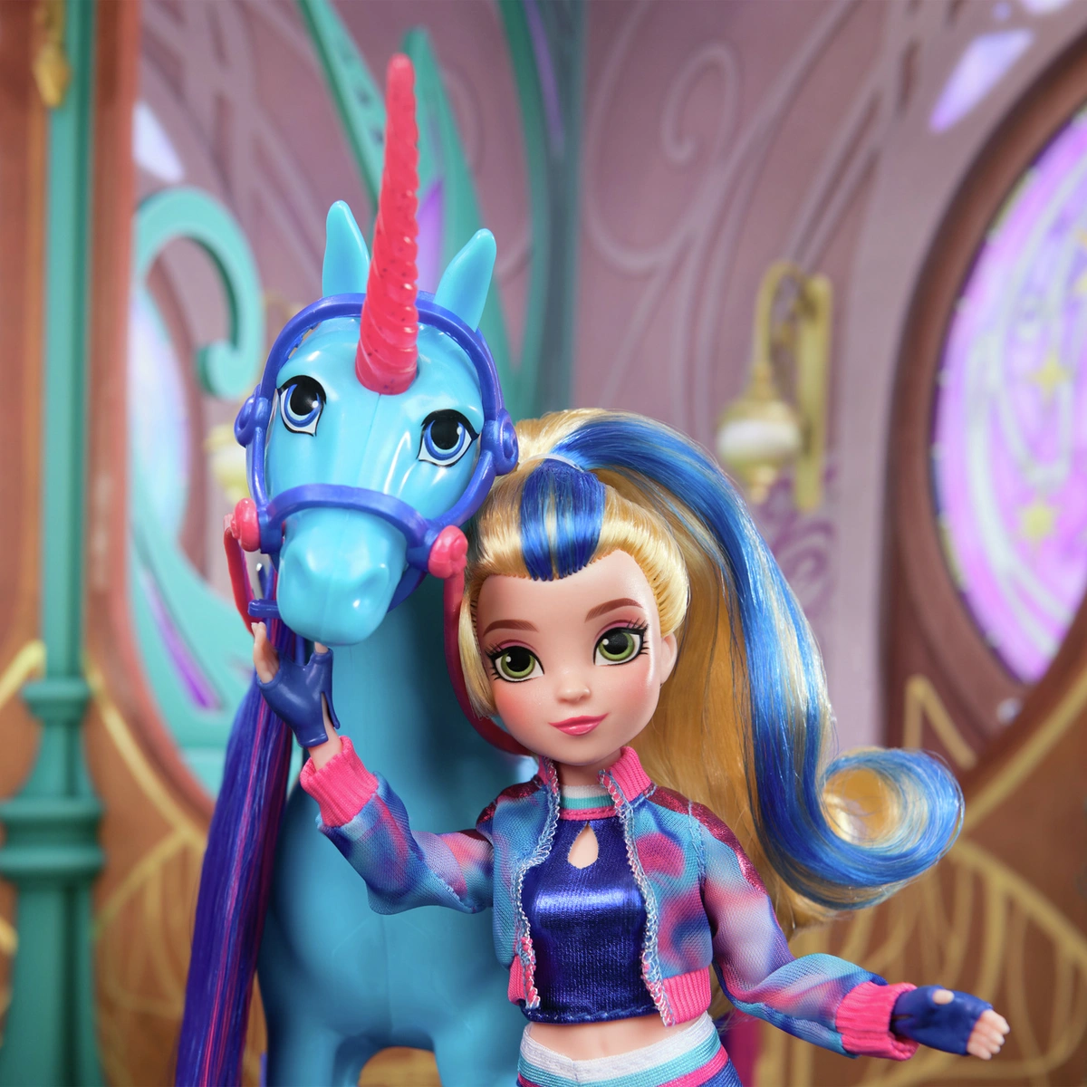 Unicorn Academy Isabel Fashion Doll