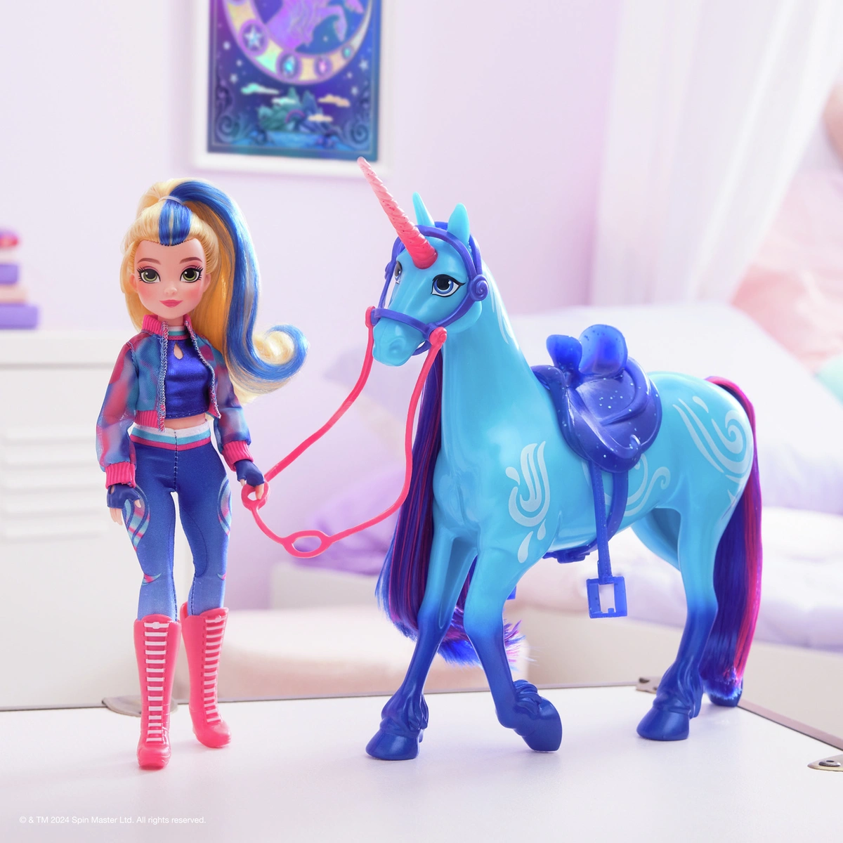 Unicorn Academy Isabel Fashion Doll