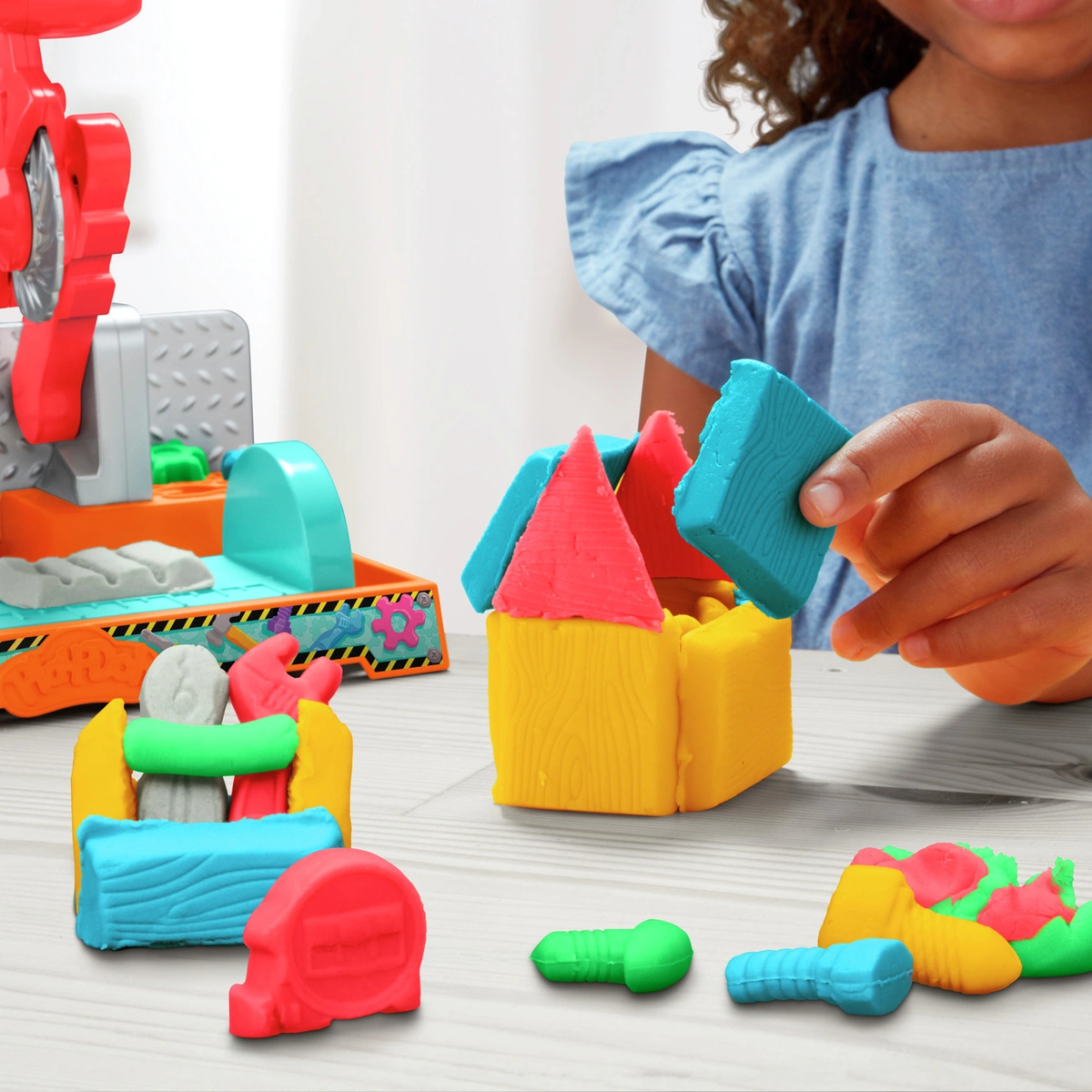 Play-Doh Stamp And Saw Tool Bench Playset