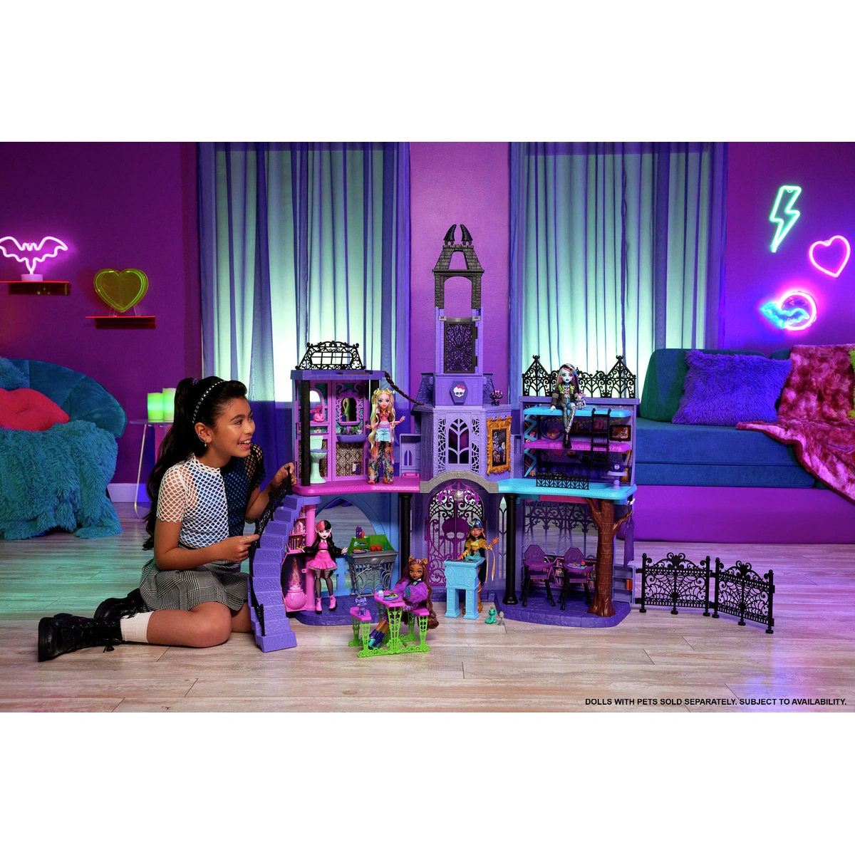 Monster High Haunted High School Playset