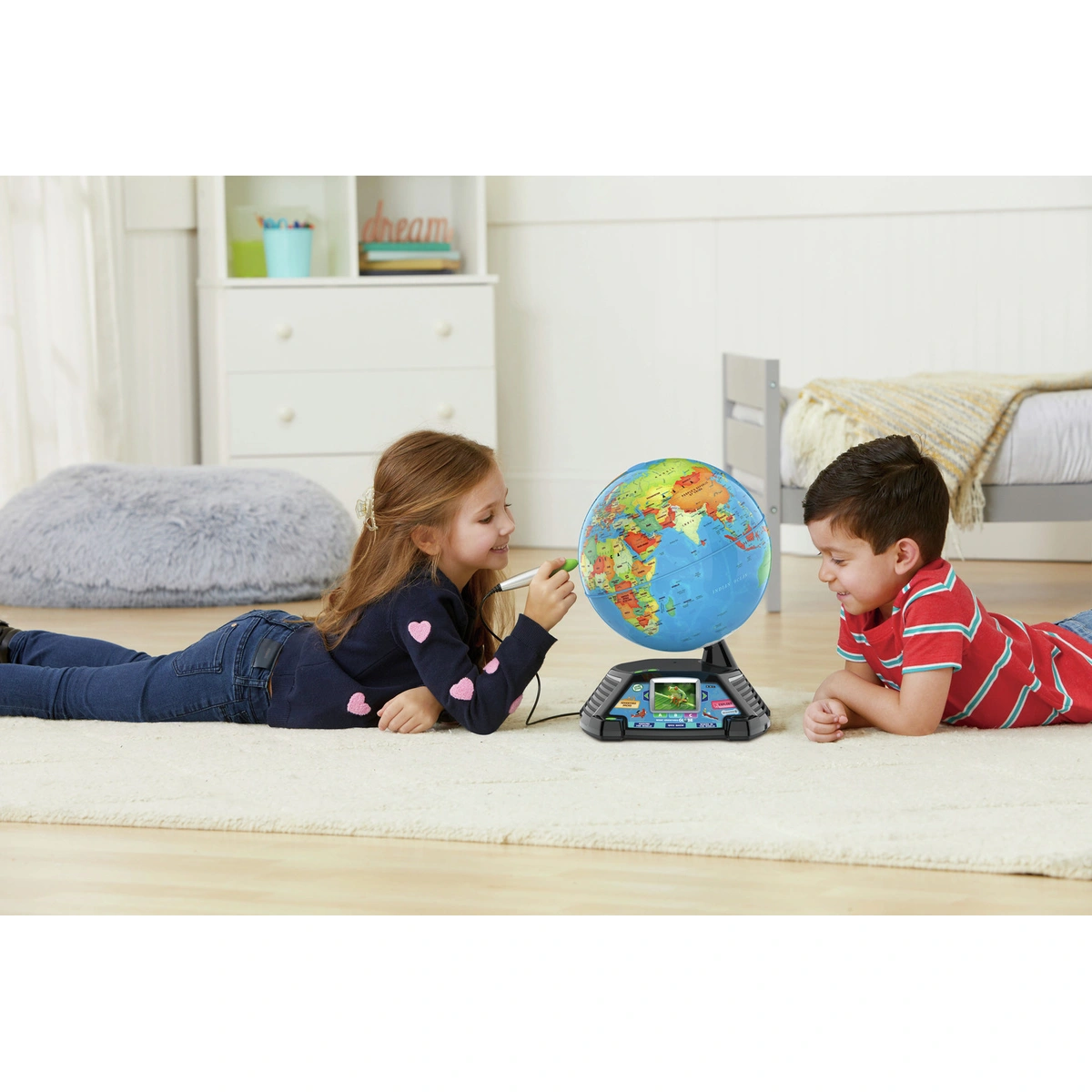 LeapFrog Magic Adventures Globe