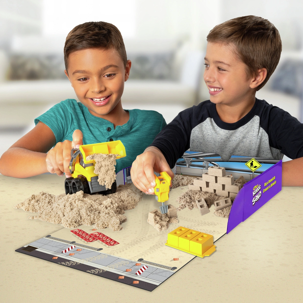 Kinetic Sand Dig and Demolish Set