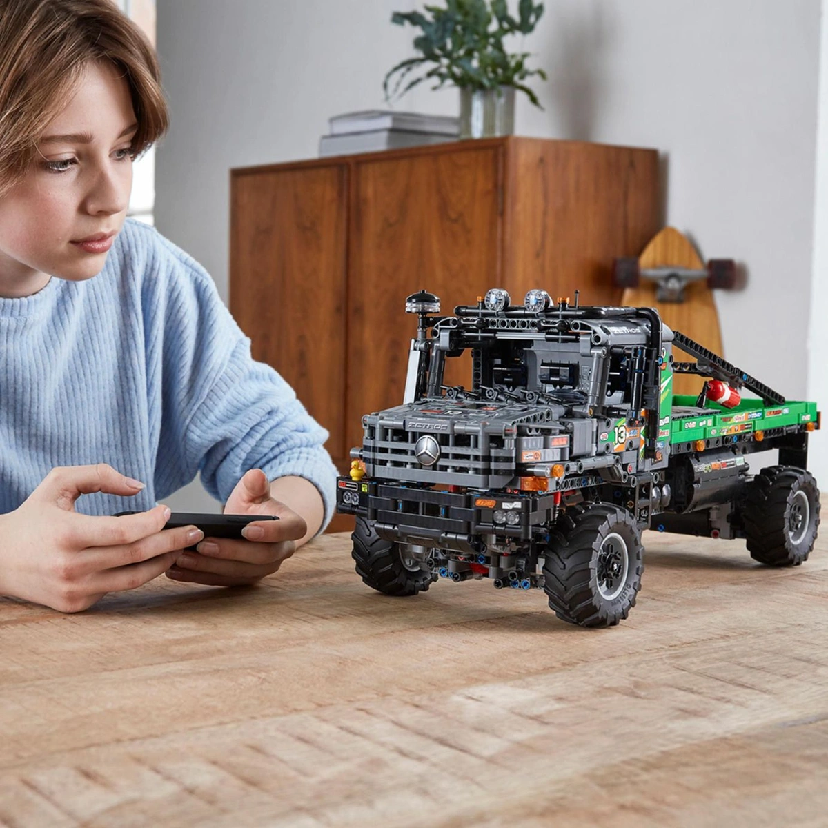 LEGO Technic 4x4 Mercedes-Benz Zetros Trial RC Truck 42129