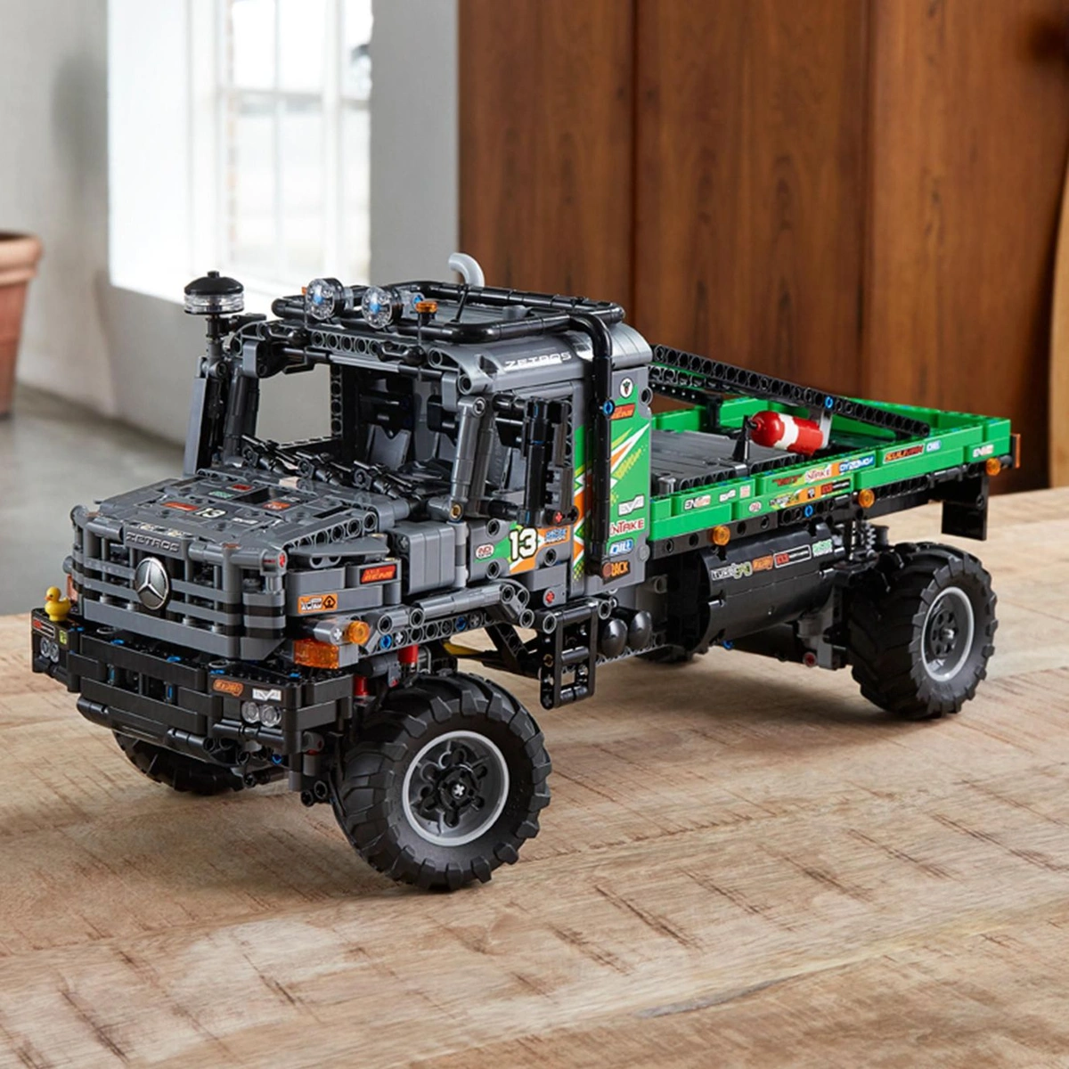 LEGO Technic 4x4 Mercedes-Benz Zetros Trial RC Truck 42129